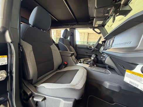 New 2026 Ford Bronco 4-Door image 24