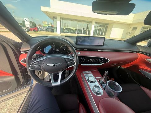 Used 2023 Genesis GV70 2.5T w/ Sport Prestige Package AWD/4WD image 12