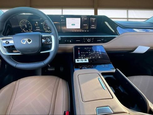 New 2026 INFINITI QX80 Luxe RWD image 16