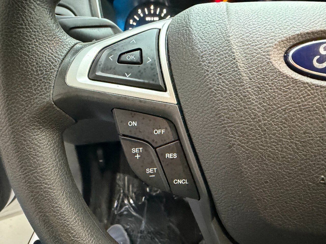 Used 2016 Ford Fusion SE FWD image 23