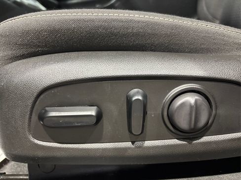 Used 2021 GMC Acadia SLE w/ Driver Convenience Package AWD/4WD image 37