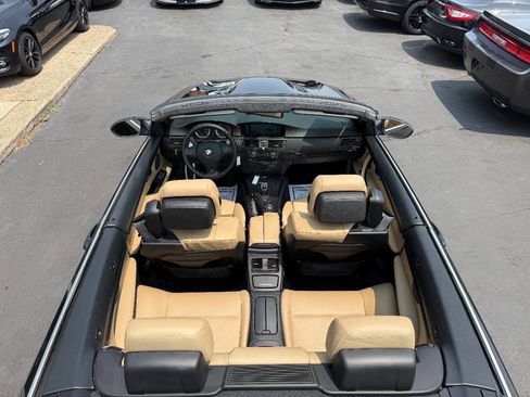 Used 2013 BMW M3 Convertible w/ Premium Pkg RWD image 18