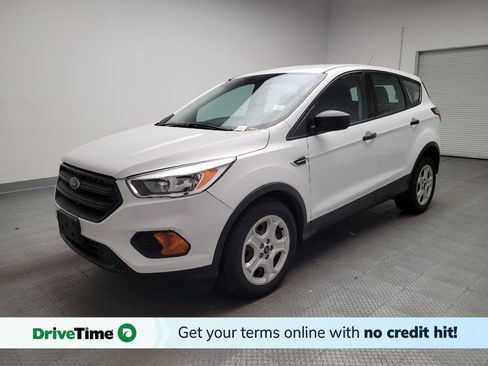 Used 2017 Ford Escape S image 1