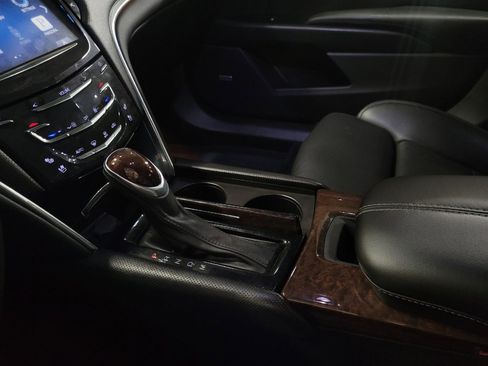 Used 2014 Cadillac XTS Premium image 26