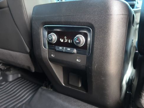 Used 2022 Chevrolet Tahoe LT AWD/4WD image 16