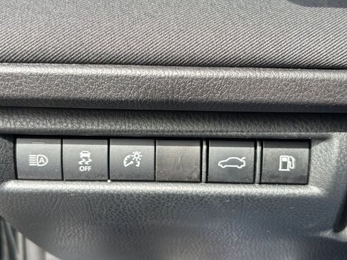 Used 2025 Toyota Camry LE FWD image 22