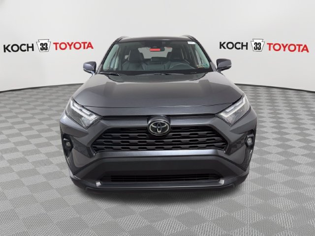 Used 2023 Toyota RAV4 XLE Premium AWD/4WD image 2