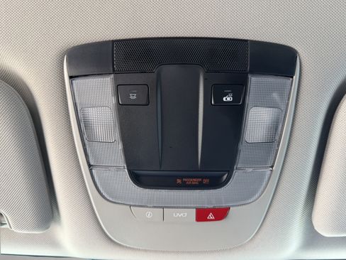 Certified 2022 Kia Sorento S FWD image 15
