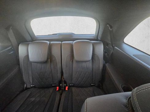 New 2026 Mercedes-Benz GLS 63 AMG 4MATIC image 16