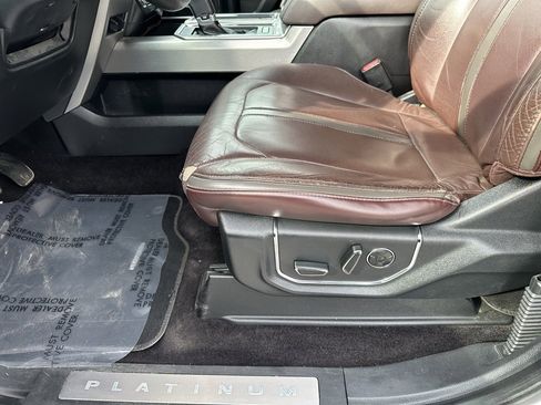 Used 2015 Ford F150 Platinum w/ Equipment Group 701A Luxury image 13