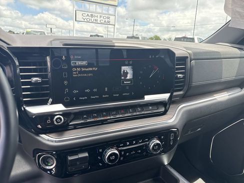 Used 2024 GMC Sierra 1500 SLT w/ SLT Premium Plus Package AWD/4WD image 27