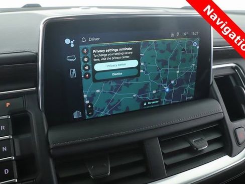 Used 2023 Chevrolet Suburban Z71 image 5