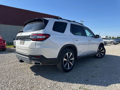 Used 2024 Honda Pilot Elite image 13