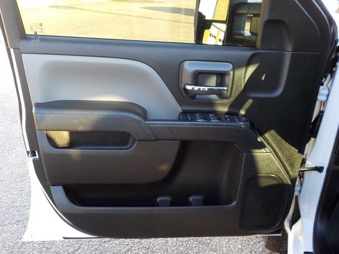 Used 2019 Chevrolet Silverado 3500 W/T w/ WT Fleet Convenience Package image 15