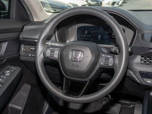 Certified 2025 Honda Accord SE image 21