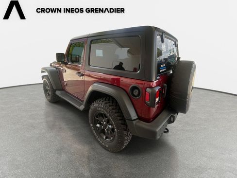 Used 2021 Jeep Wrangler Sport AWD/4WD image 4