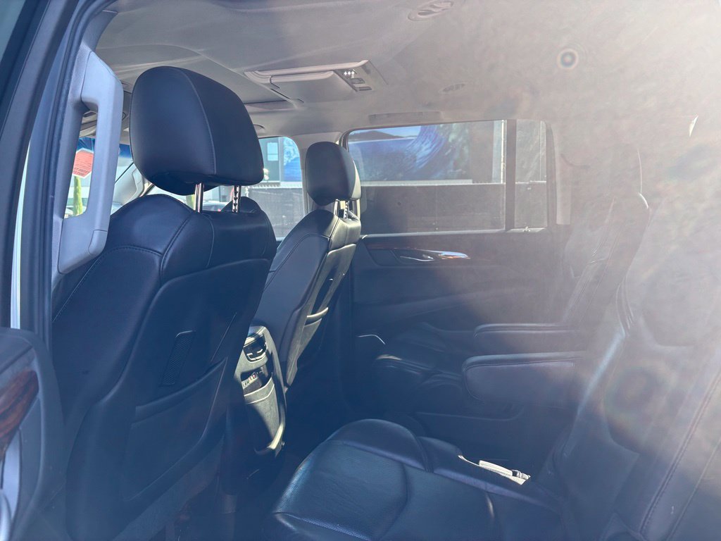 Used 2015 Cadillac Escalade ESV Premium AWD/4WD image 12
