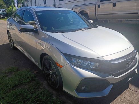 Used 2019 Honda Civic EX image 5