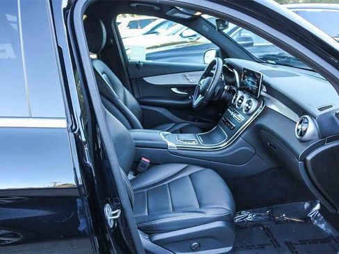 Used 2021 Mercedes-Benz GLC 300 image 17