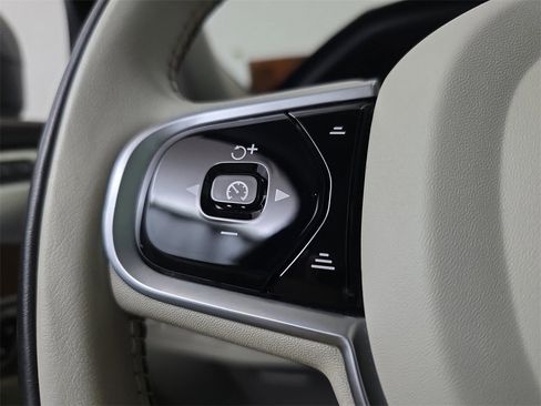 Used 2019 Volvo XC90 T6 Inscription w/ Protection Package Premier image 20