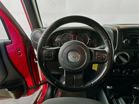 Used 2018 Jeep Wrangler Unlimited Sport S image 10