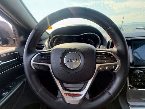 Used 2019 Jeep Grand Cherokee Trailhawk w/ Trailhawk Luxury Group AWD/4WD image 24
