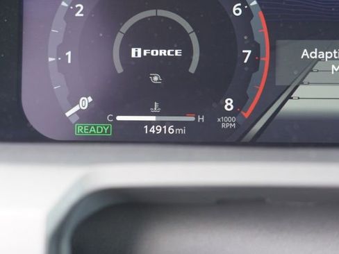 Certified 2025 Toyota Tacoma TRD Off-Road image 24