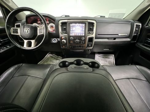 Used 2018 RAM 1500 Laramie w/ Convenience Group AWD/4WD image 19