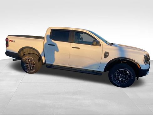 Used 2024 Ford Ranger XLT w/ FX4 Off-Road Package image 8
