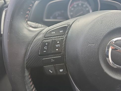 Used 2016 MAZDA MAZDA3 i Touring image 23