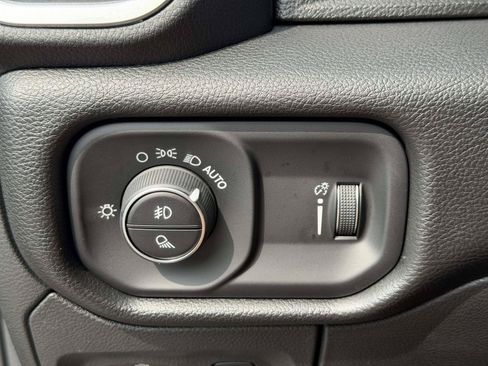 Used 2023 RAM 1500 Big Horn AWD/4WD image 19