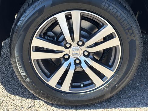 Used 2017 Honda Pilot EX-L image 5