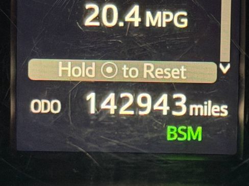 Used 2017 Toyota Highlander XLE AWD/4WD image 27