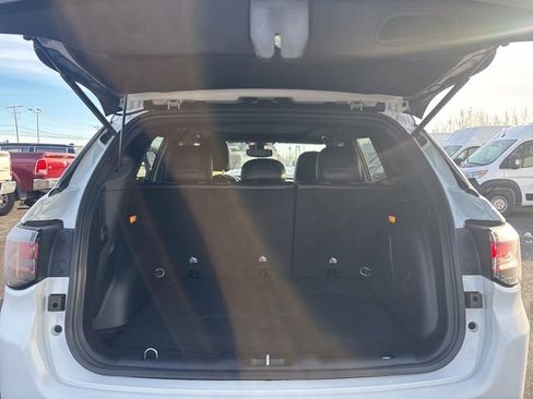 Used 2024 Jeep Compass Limited w/ Driver Assist Group I image 10