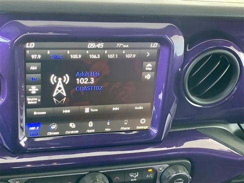 Used 2023 Jeep Wrangler Sport S image 36