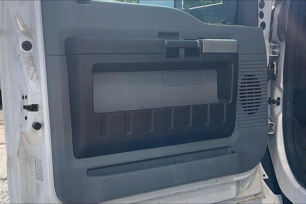 Used 2018 Ford F650 2WD Regular Cab Super Duty image 21