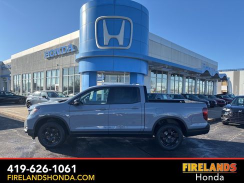 New 2026 Honda Ridgeline Black Edition image 9