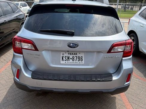 Used 2016 Subaru Outback 2.5i Limited AWD/4WD image 8