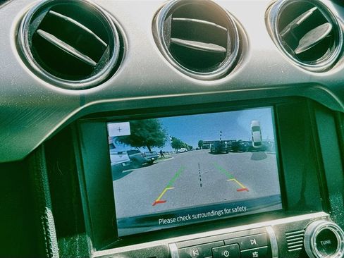 Used 2022 Ford Mustang GT Premium w/ Equipment Group 401A RWD image 17