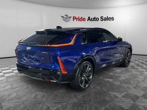Used 2024 Cadillac Lyriq Sport w/ LPO, Floor Liner Package AWD/4WD image 4