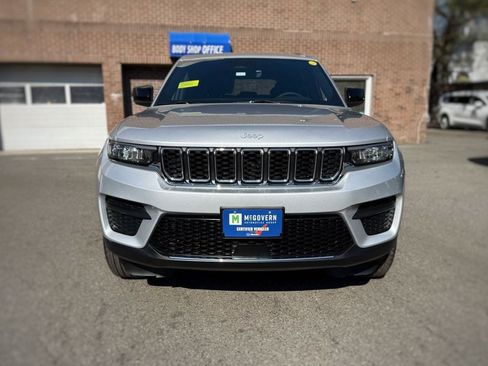 New 2026 Jeep Grand Cherokee Laredo X AWD/4WD image 2