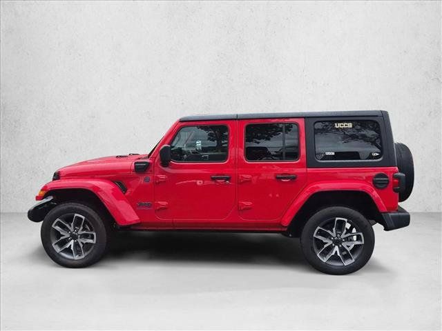 Used 2024 Jeep Wrangler Unlimited w/ Convenience Group AWD/4WD image 8