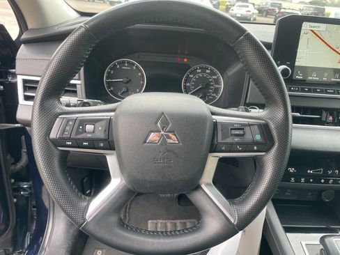 Used 2024 Mitsubishi Outlander SE image 26
