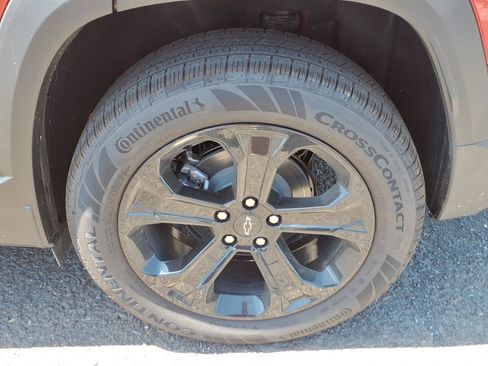 Certified 2026 Chevrolet Equinox LT w/ Convenience Package II FWD image 10