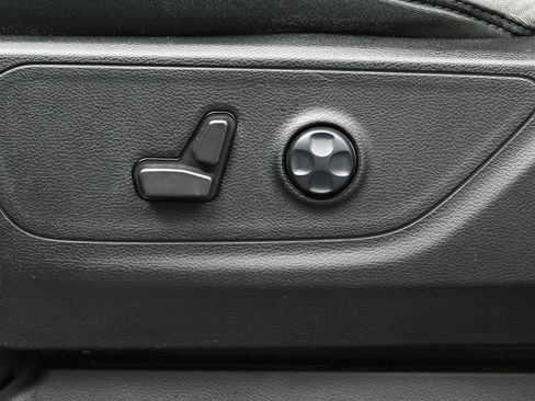 Used 2021 RAM 1500 Lone Star RWD image 10
