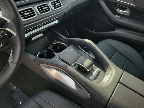 Certified 2026 Mercedes-Benz GLS 450 4MATIC image 29
