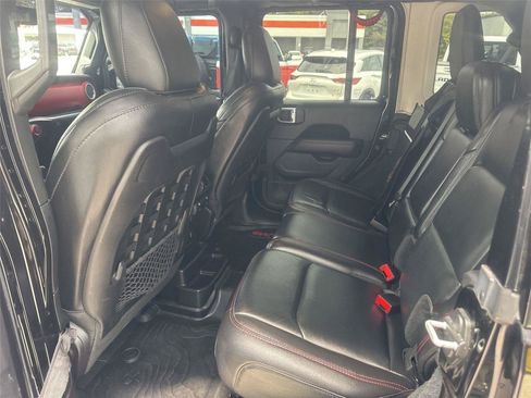 Used 2019 Jeep Wrangler Unlimited Rubicon AWD/4WD image 24