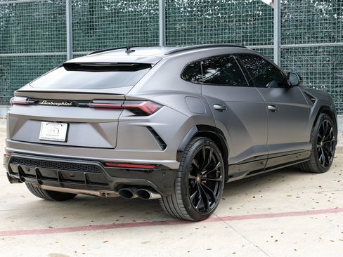 Used 2020 Lamborghini Urus image 8
