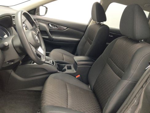 Used 2017 Nissan Rogue S image 17