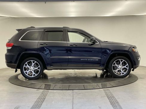 Used 2018 Jeep Grand Cherokee Limited image 8